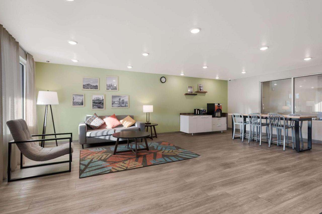 Woodspring Suites Phoenix-Deer Valley Bagian luar foto