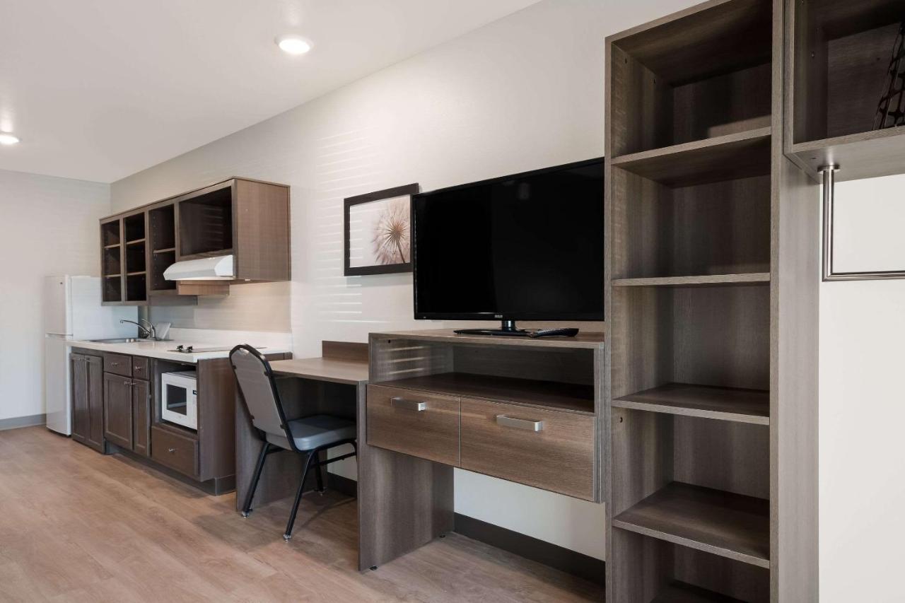 Woodspring Suites Phoenix-Deer Valley Bagian luar foto