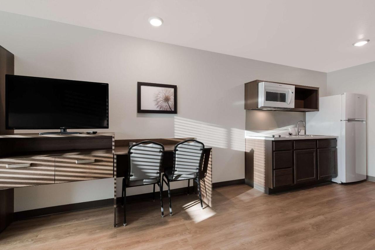 Woodspring Suites Phoenix-Deer Valley Bagian luar foto