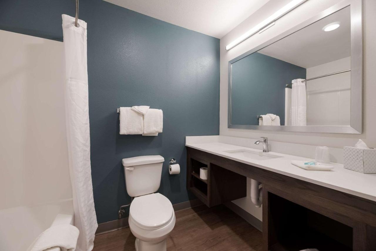 Woodspring Suites Phoenix-Deer Valley Bagian luar foto